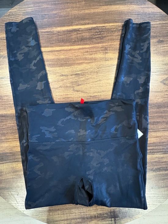 SPANX Pants - SPANX Black Camo Leggings
